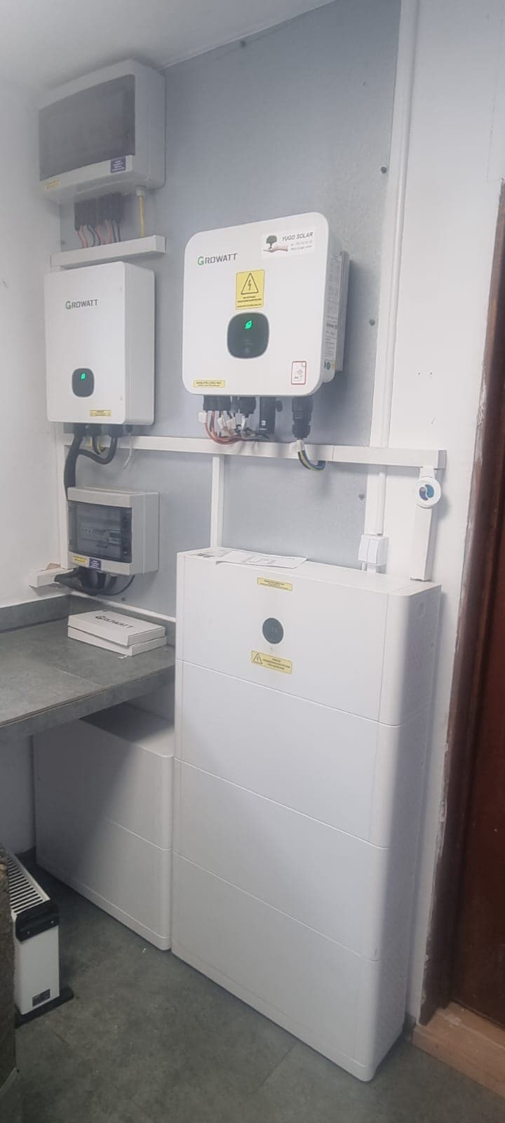 System awaryjnego zasilania budynku z magazynem energii 25 kWh i instalacją 10 kWp