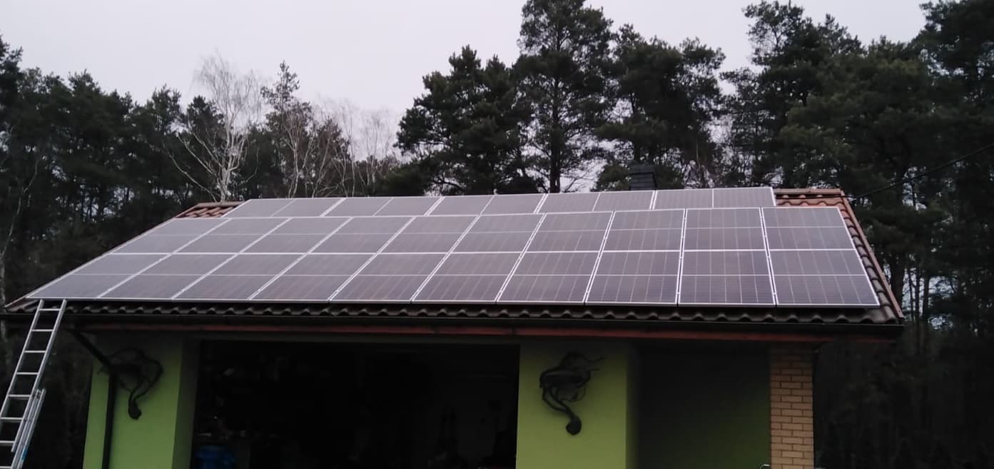 Instalacja fotowoltaiczna na budynku gospodarczym - Sycyn